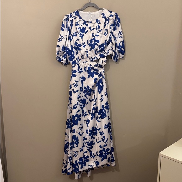 Petal & Pup Aminah Puff Sleeve Maxi Dress, Blue Floral, Size M (10) - Picture 6 of 12